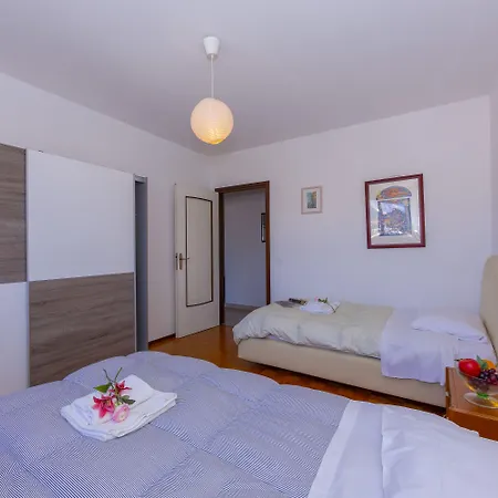 Casa Taddei With Terrace View & Parking - Happy * Lugano