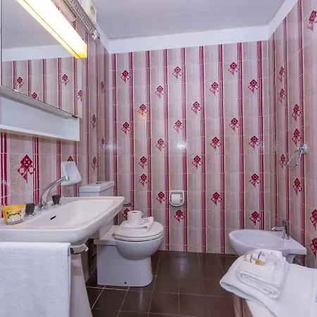 Casa Taddei With Terrace View & Parking - Happy Appartement *