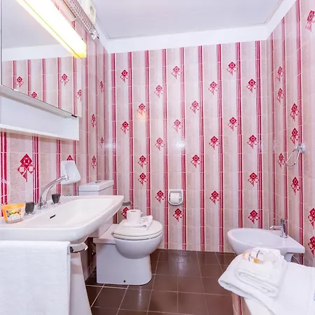 Casa Taddei With Terrace View & Parking - Happy Appartement *