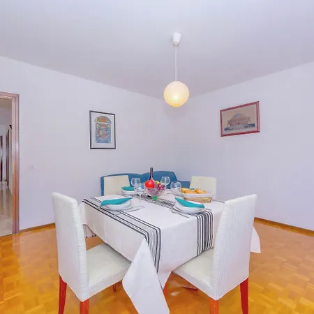 Apartment Casa Taddei With Terrace View & Parking - Happy Lugano